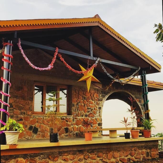 Eze Nof - A Hilltop Villa With 360º Water View Nashik Exterior photo