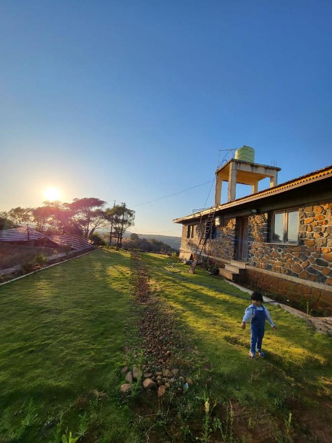 Eze Nof - A Hilltop Villa With 360º Water View Nashik Exterior photo